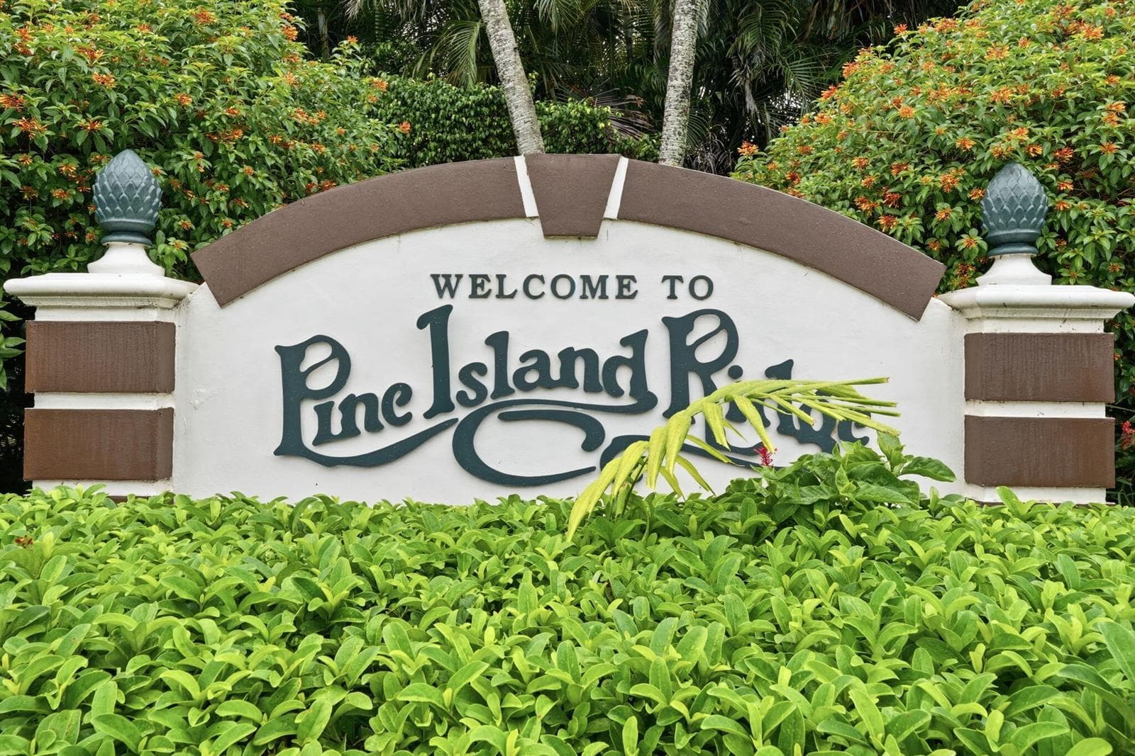 9325 LAGOON Place # 405, Davie FL 33324 - Davie, FL - Photo 1