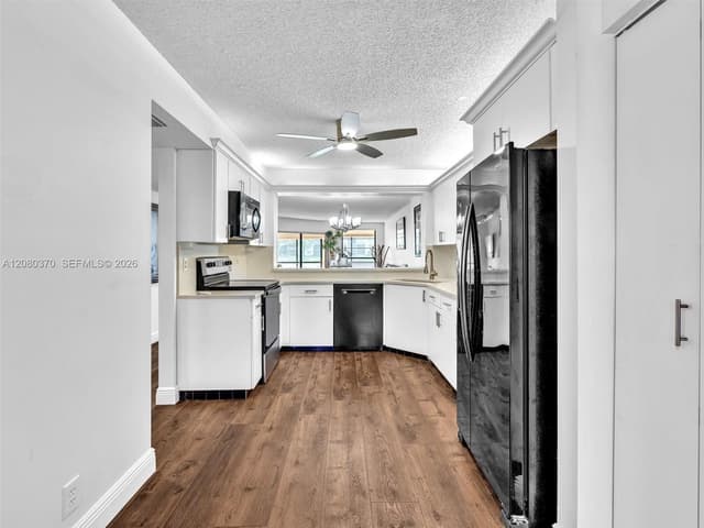 7518 Fairfax Dr # 110, Tamarac FL 33321 - Tamarac, FL - Photo 3