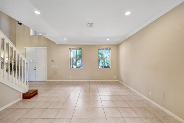 3892 Falcon Ridge Cir, Weston FL 33331 - Weston, FL - Photo 6