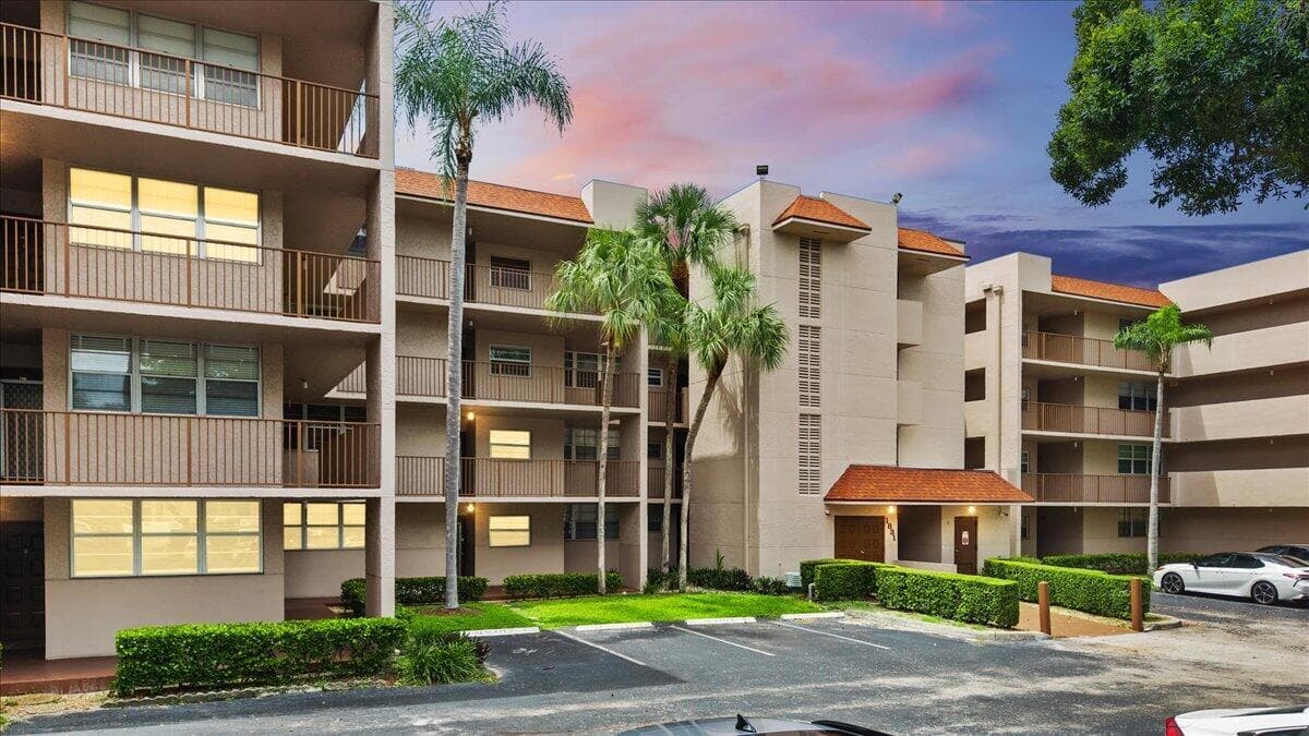 1831 Sabal Palm Drive # 403, Davie FL 33324 - Davie, FL - Photo 1