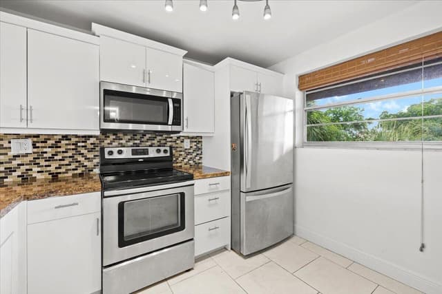 1831 Sabal Palm Drive # 403, Davie FL 33324 - Davie, FL - Photo 5