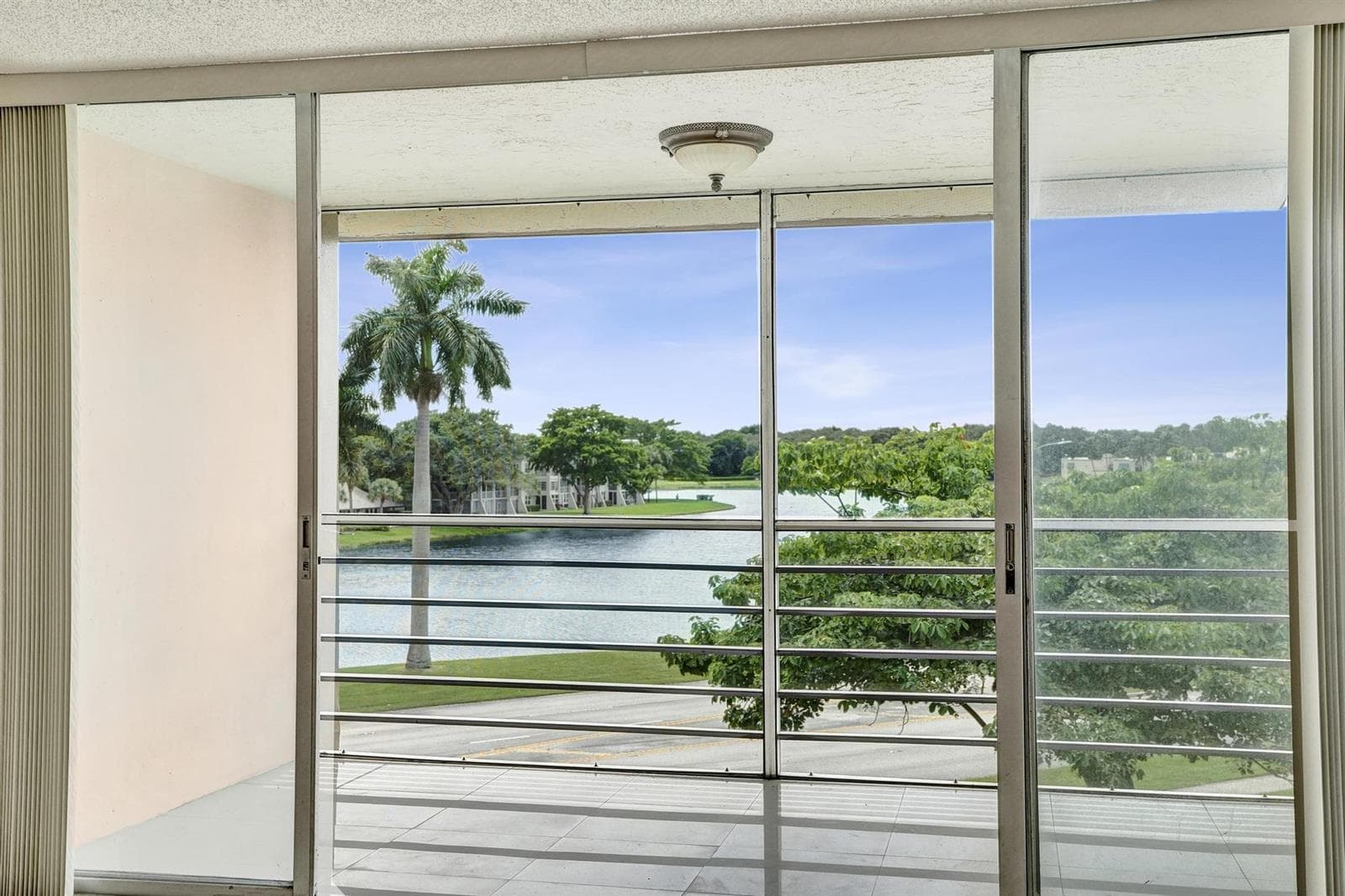 9480 Tangerine Place # 402, Davie FL 33324 - Davie, FL - Photo 1