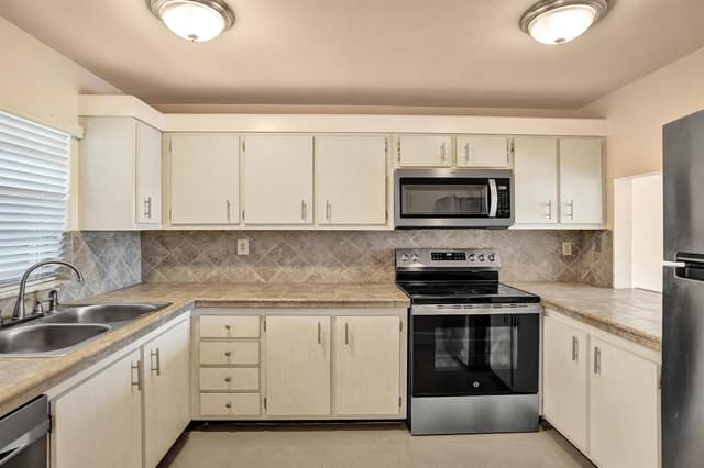 9480 Tangerine Place # 402, Davie FL 33324 - Davie, FL - Photo 4