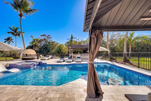 3541 Carlton Lane, Davie FL 33330 - Davie, FL - Photo 3