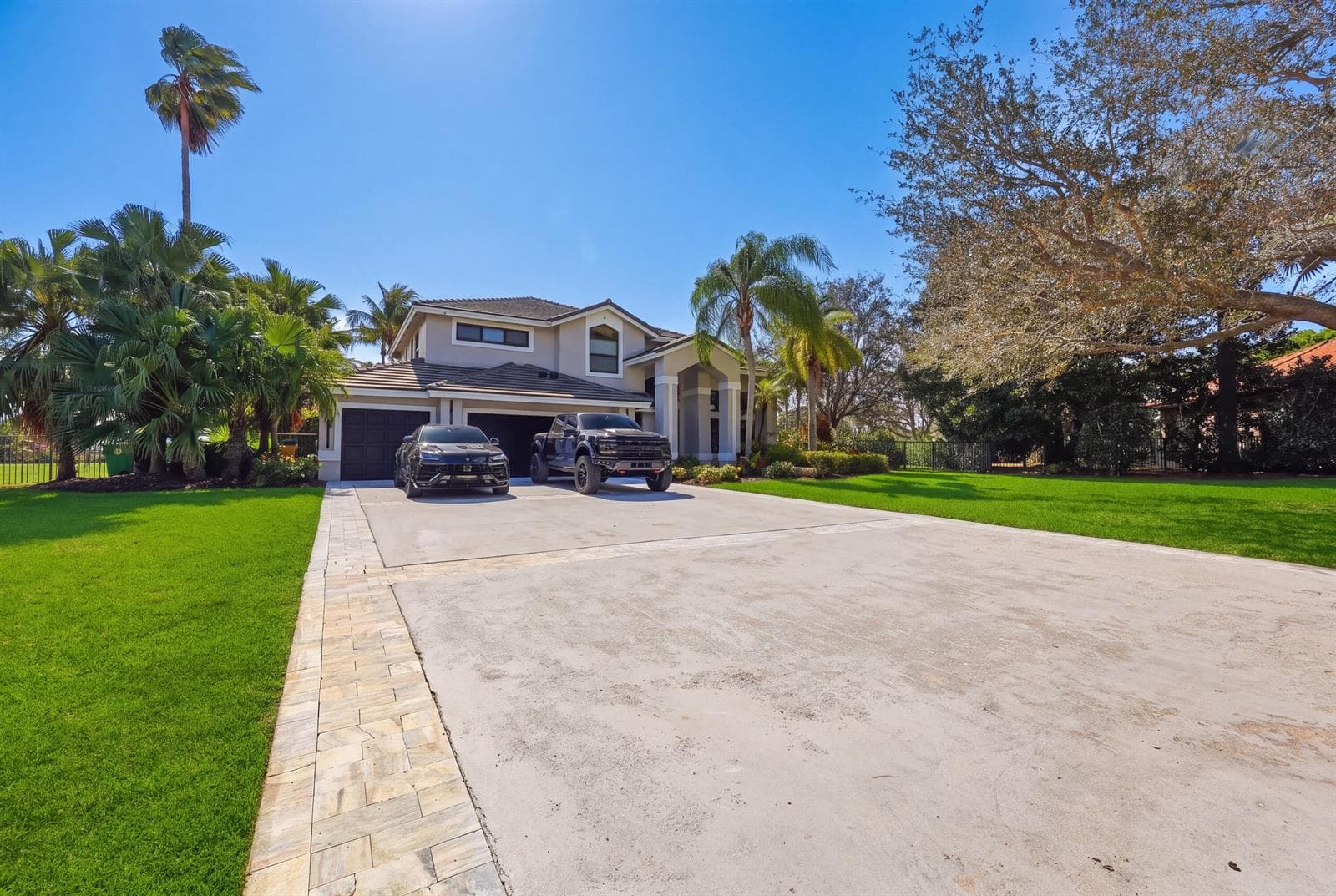 3541 Carlton Lane, Davie FL 33330 - Davie, FL - Photo 1