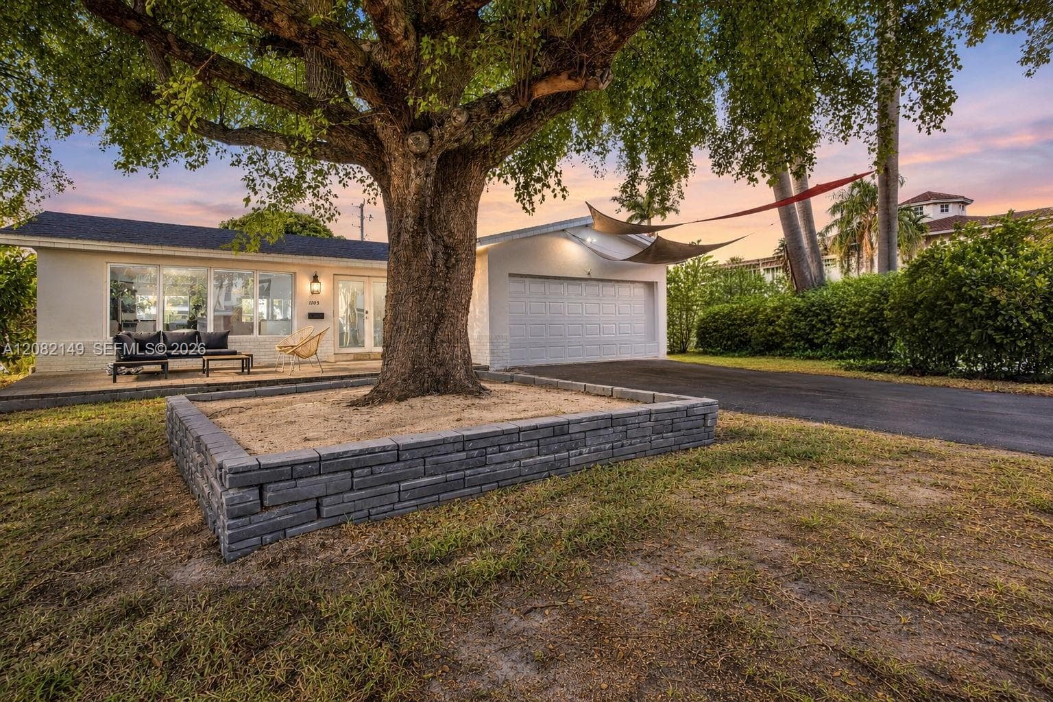 1103 Washington St, Hollywood FL 33019