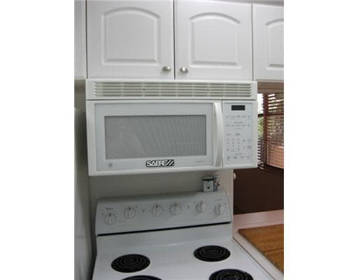 2400 NE 10th Street NE # 305, Pompano Beach FL 33062 - Pompano Beach, FL - Photo 1
