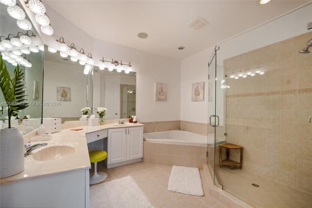2656 NE 30th Pl, Fort Lauderdale FL 33306 - Fort Lauderdale, FL - Photo 6