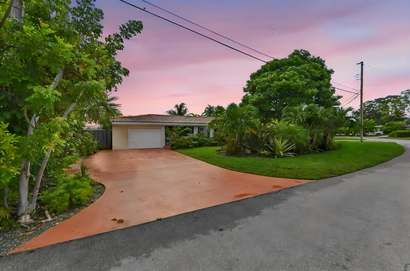 1513 NE 28th Drive, Wilton Manors FL 33334