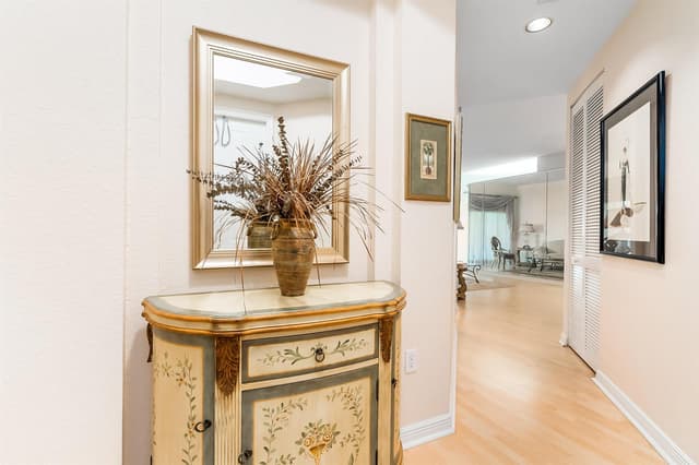 7927 Exeter Boulevard E, Tamarac FL 33321 - Tamarac, FL - Photo 2