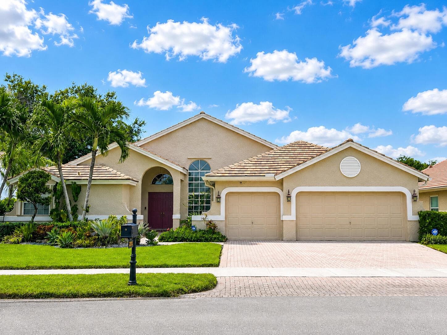 2783 E ABIACA Circle, Davie FL 33328 - Davie, FL - Photo 1