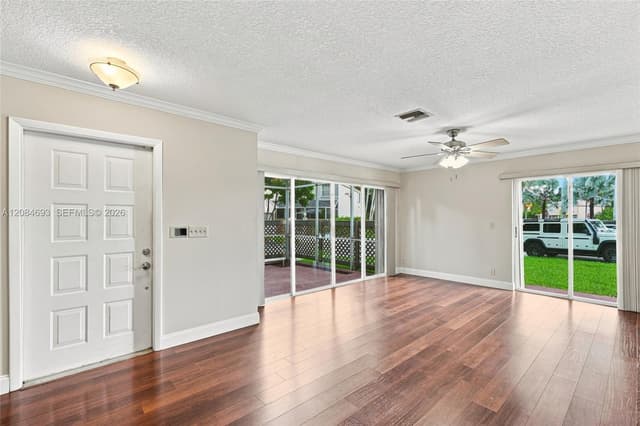 10922 Chandler Dr, Cooper City FL 33026 - Cooper City, FL - Photo 5