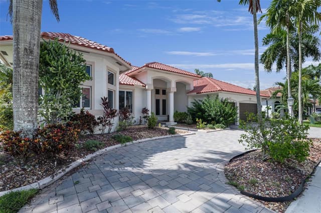 13702 NW 18th St, Pembroke Pines FL 33028 - Pembroke Pines, FL - Photo 3