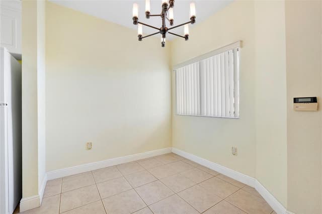 7765 YARDLEY Drive # 403, Tamarac FL 33321 - Tamarac, FL - Photo 2