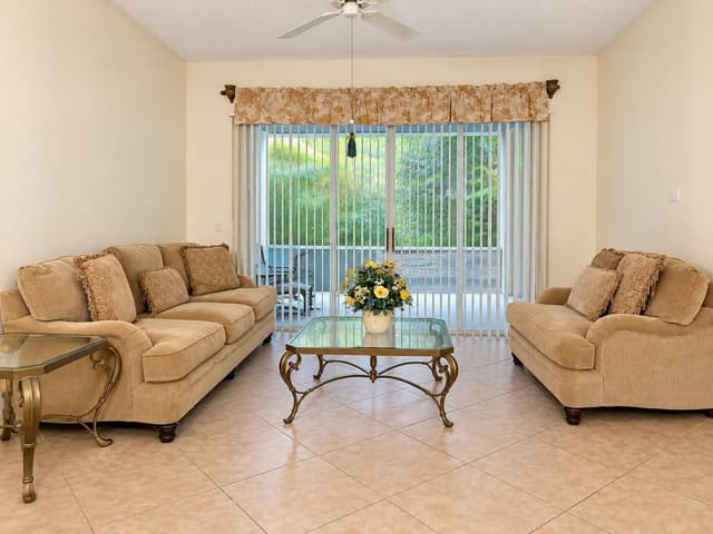 10164 LOMBARDY Drive, Tamarac FL 33321 - Tamarac, FL - Photo 6