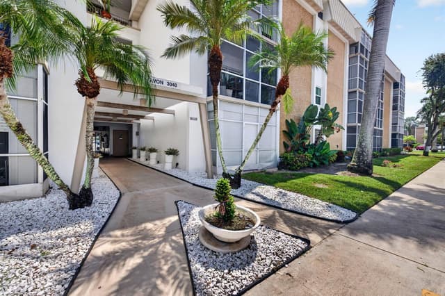 3040 NE 16th Avenue # 110, Oakland Park FL 33334 - Oakland Park, FL - Photo 2