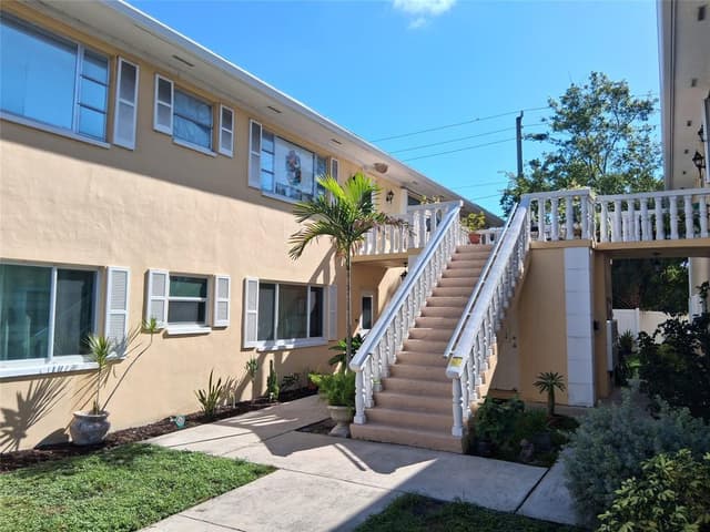 5720 NE 22ND Way # 406, Fort Lauderdale FL 33308 - Fort Lauderdale, FL - Photo 2