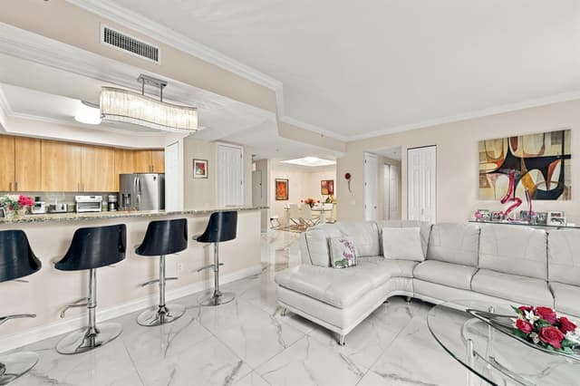 2601 NE 14th Avenue # 306, Wilton Manors FL 33334 - Wilton Manors, FL - Photo 3