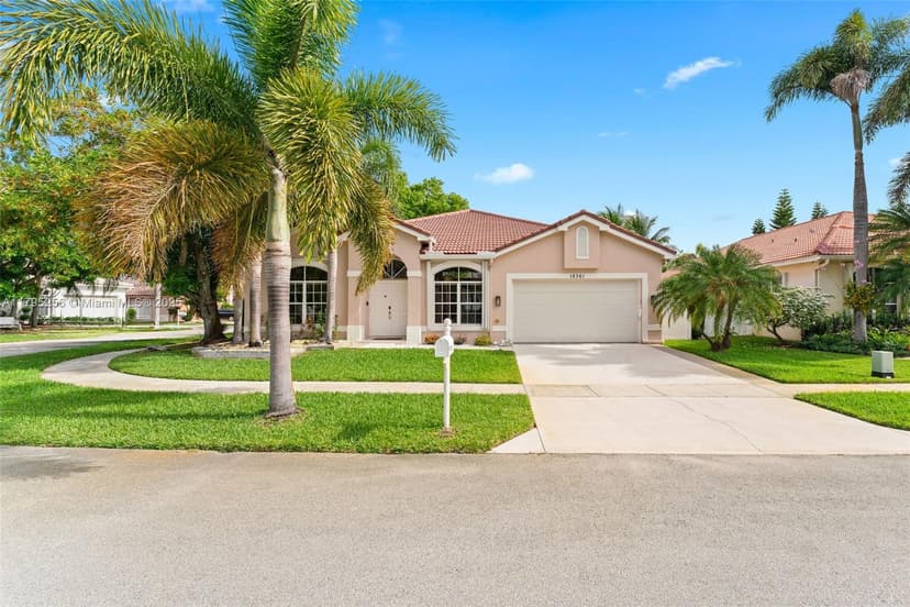 18361 NW 10th St, Pembroke Pines FL 33029