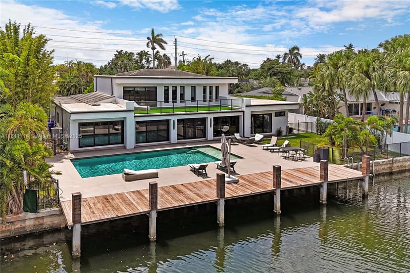 1601 Diplomat Pkwy, Hollywood FL 33019