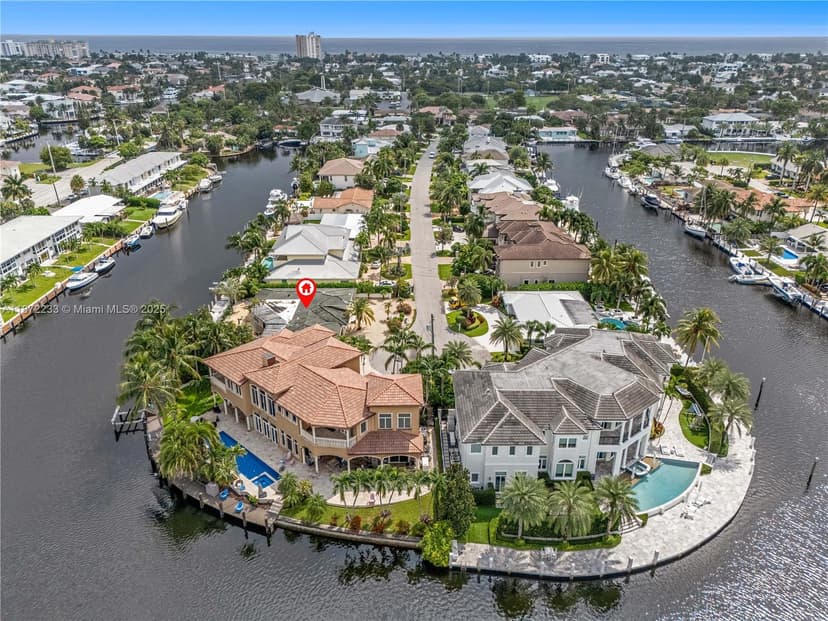 2321 NE 35th St, Lighthouse Point FL 33064