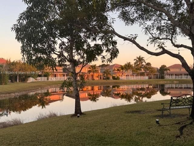 4337 Laurel Pl, Weston FL 33332