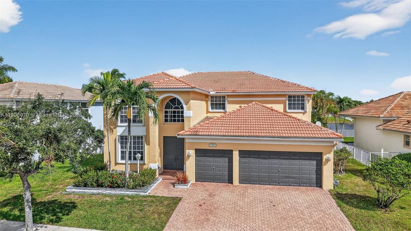 1351 NW 139th Ave, Pembroke Pines FL 33028