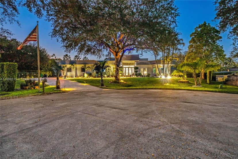 11135 SW 57th Ct, Cooper City FL 33328