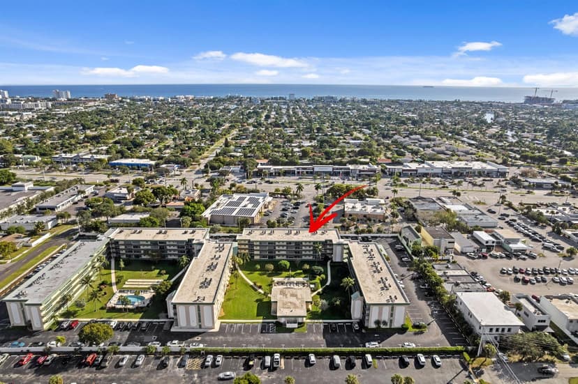 808 SE 7th Street # 405, Deerfield Beach FL 33441