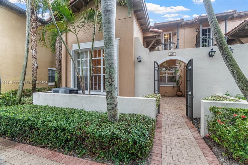 839 SW 147th Ter # 5, Pembroke Pines FL 33027