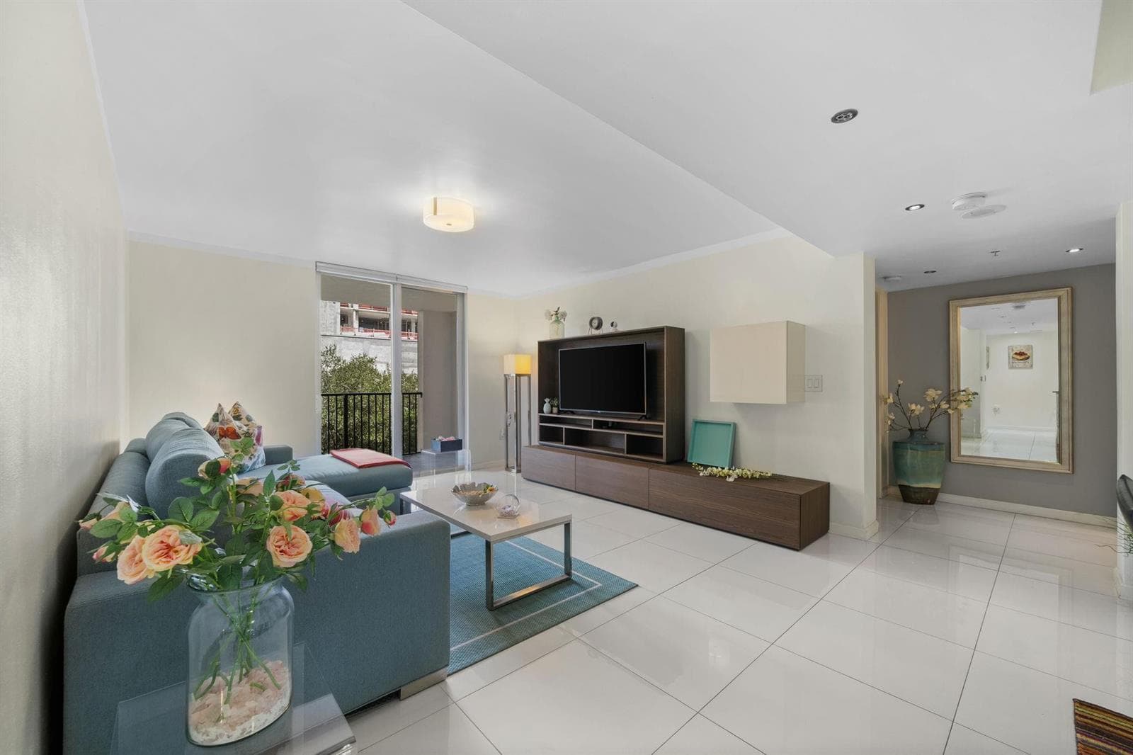 520 SE 5th Avenue # 2406, Fort Lauderdale FL 33301 - Fort Lauderdale, FL - Photo 1