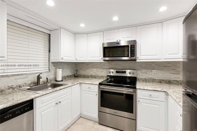 9430 Live Oak Pl # 407, Davie FL 33324 - Davie, FL - Photo 3