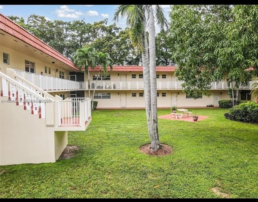 14901 SW 4th St # 14A, Pembroke Pines FL 33027