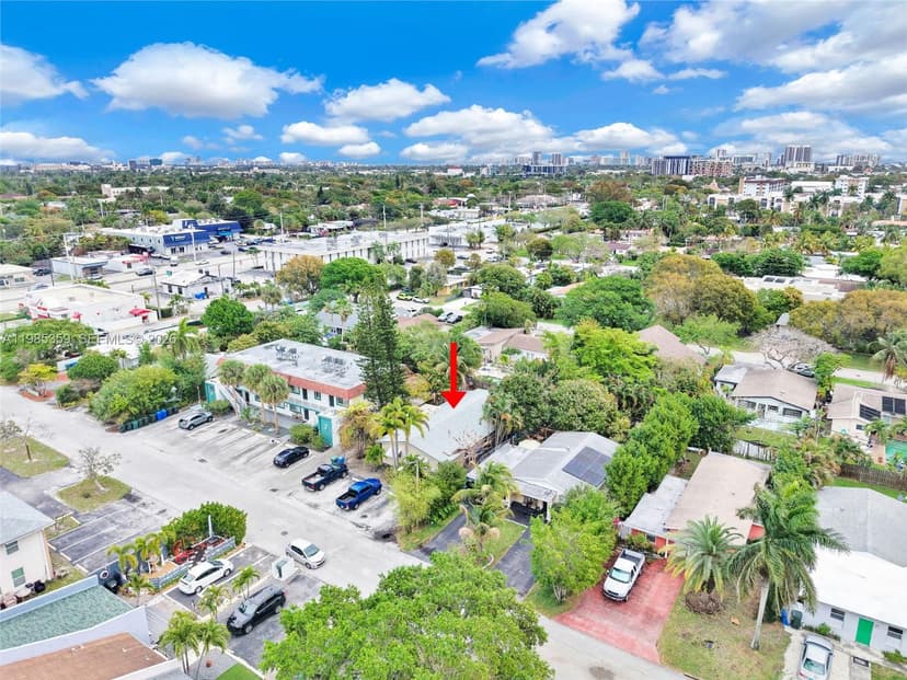 3042 NE 13th Ave, Oakland Park FL 33334