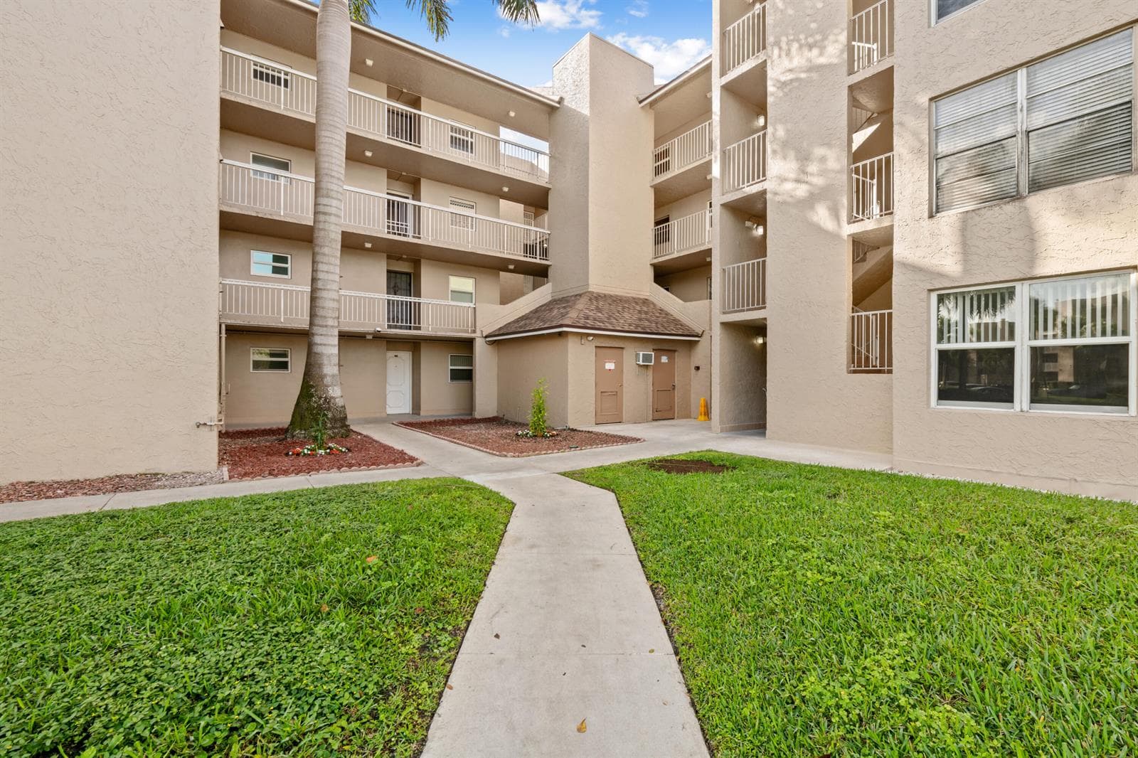 9480 Tangerine Place # 102, Davie FL 33324 - Davie, FL - Photo 1