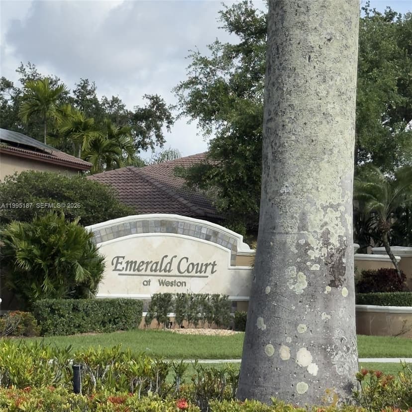 16029 Emerald Cove Rd, Weston FL 33331