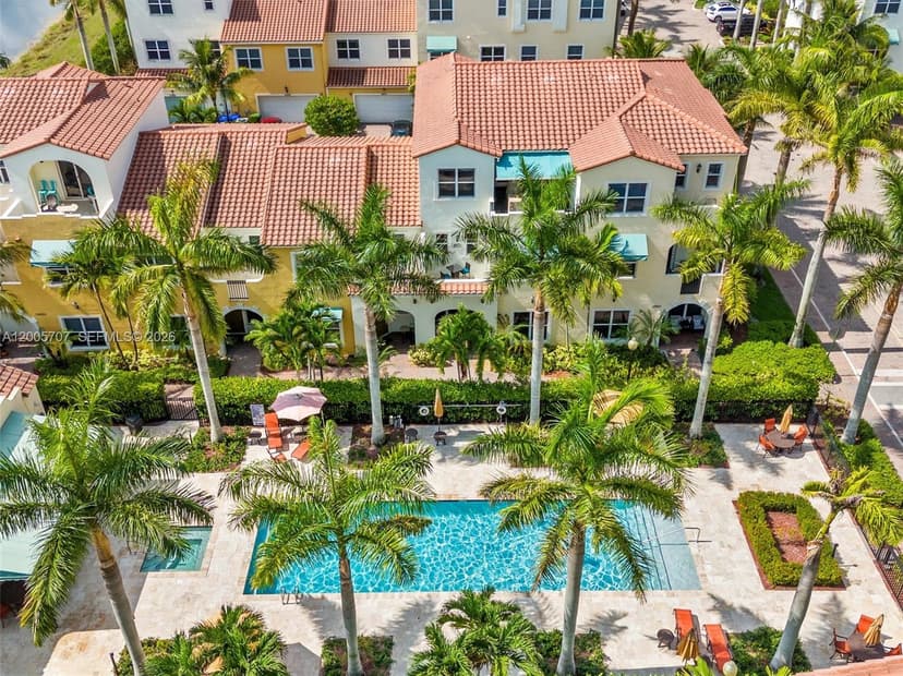 12417 NW 17th Mnr, Pembroke Pines FL 33028