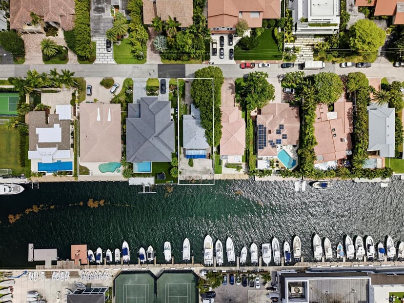 1708 SE 11th Street, Fort Lauderdale FL 33316