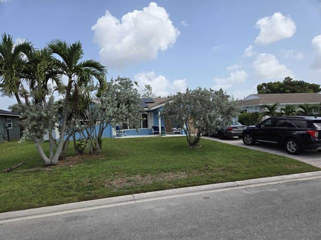 8111 NW 100th Terrace NW, Tamarac FL 33321 - Tamarac, FL - Photo 3