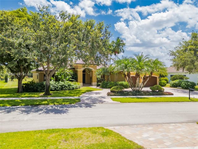 13860 SW 40th St, Davie FL 33330 - Davie, FL - Photo 2