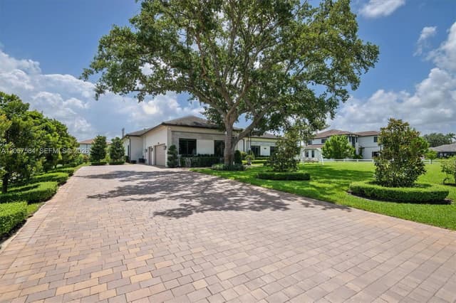 4850 SW 159th Ave, Southwest Ranches FL 33331 - Southwest Ranches, FL - Photo 4