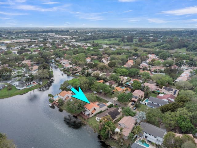 2905 Begonia Way, Cooper City FL 33026 - Cooper City, FL - Photo 6