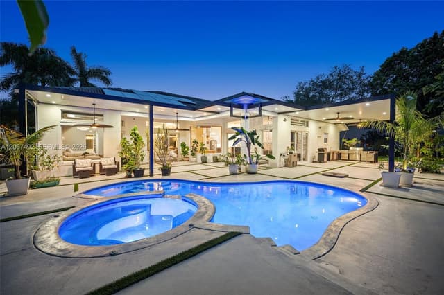 3829 Gulfstream Way, Davie FL 33328 - Davie, FL - Photo 3