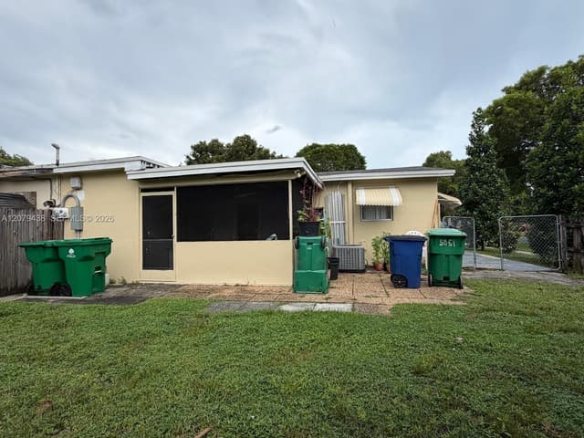 5051 SW 92nd Ter, Cooper City FL 33328 - Cooper City, FL - Photo 2