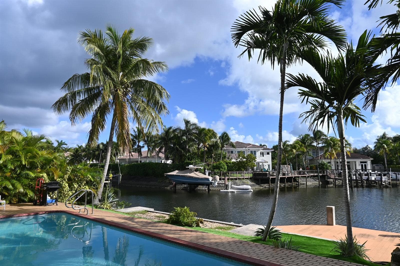 1104 WASHINGTON Street, Hollywood FL 33019 - Hollywood, FL - Photo 1