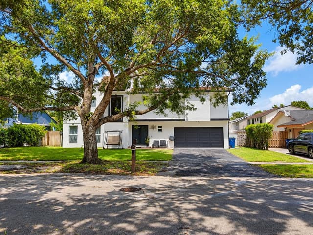 10165 SW 53rd Street, Cooper City FL 33328 - Cooper City, FL - Photo 3